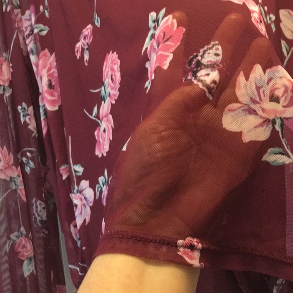 Sheer blouse with underlay front / sheer back - Picture 5 of 5